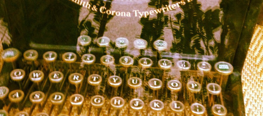 vintage-typewriter